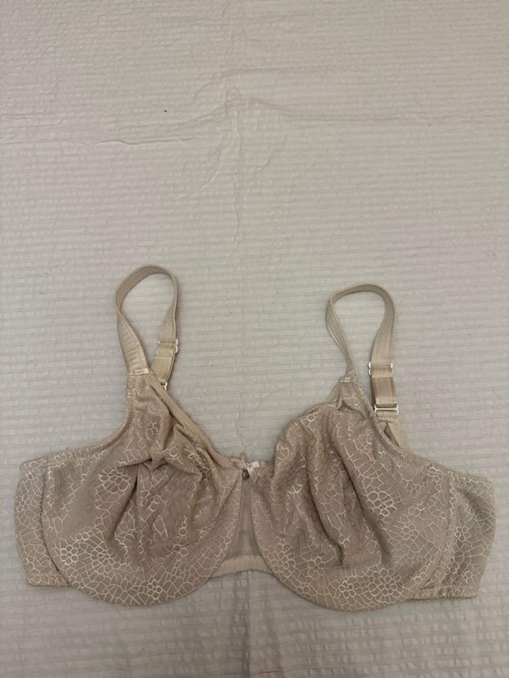 Chantelle Beige Lace Underwire Bra - 42D